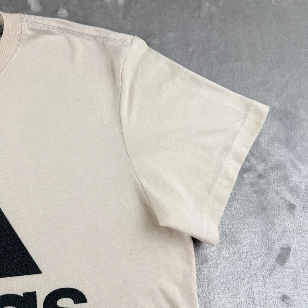 Adidas The Go-To Performance Tee Men's Medium Beige Climalite Graphic T-Shirt